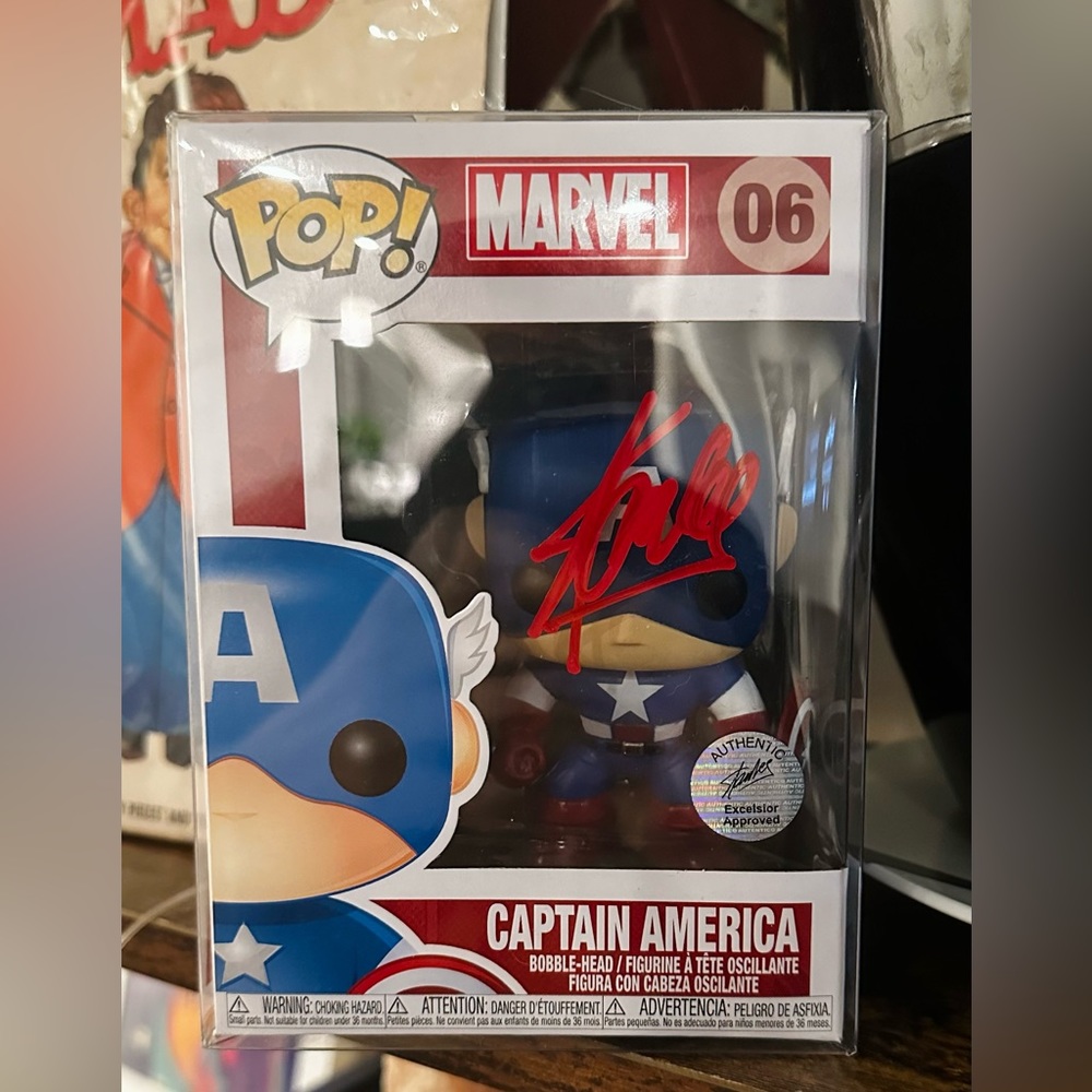 STAN LEE Autographed Captain America FunkoPop, AUTHENTICATED!